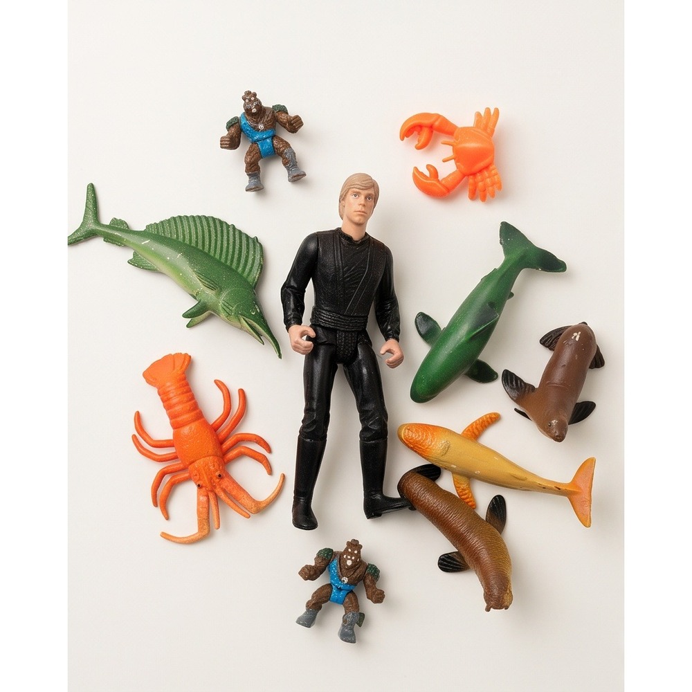 Star Wars Luke Skywalker Jedi Knight Figure and Sea Life Animal Toy Lot 10pc